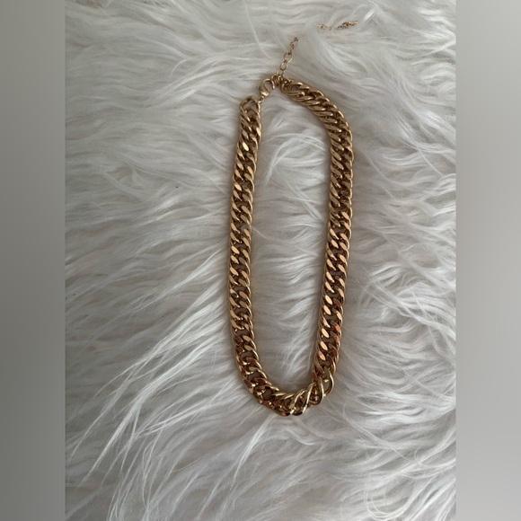 Elegant Gold Chain Necklace - Picture 1 of 1